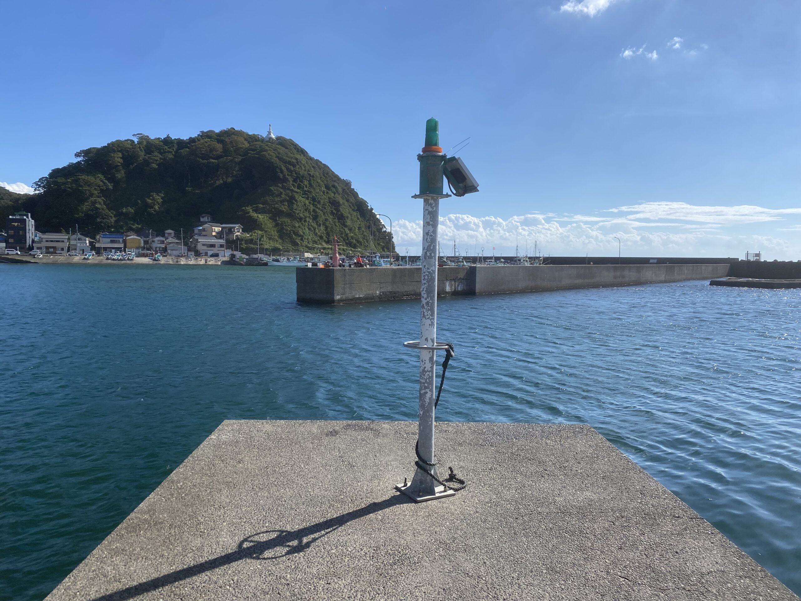小湊港　開放されている釣りエリア