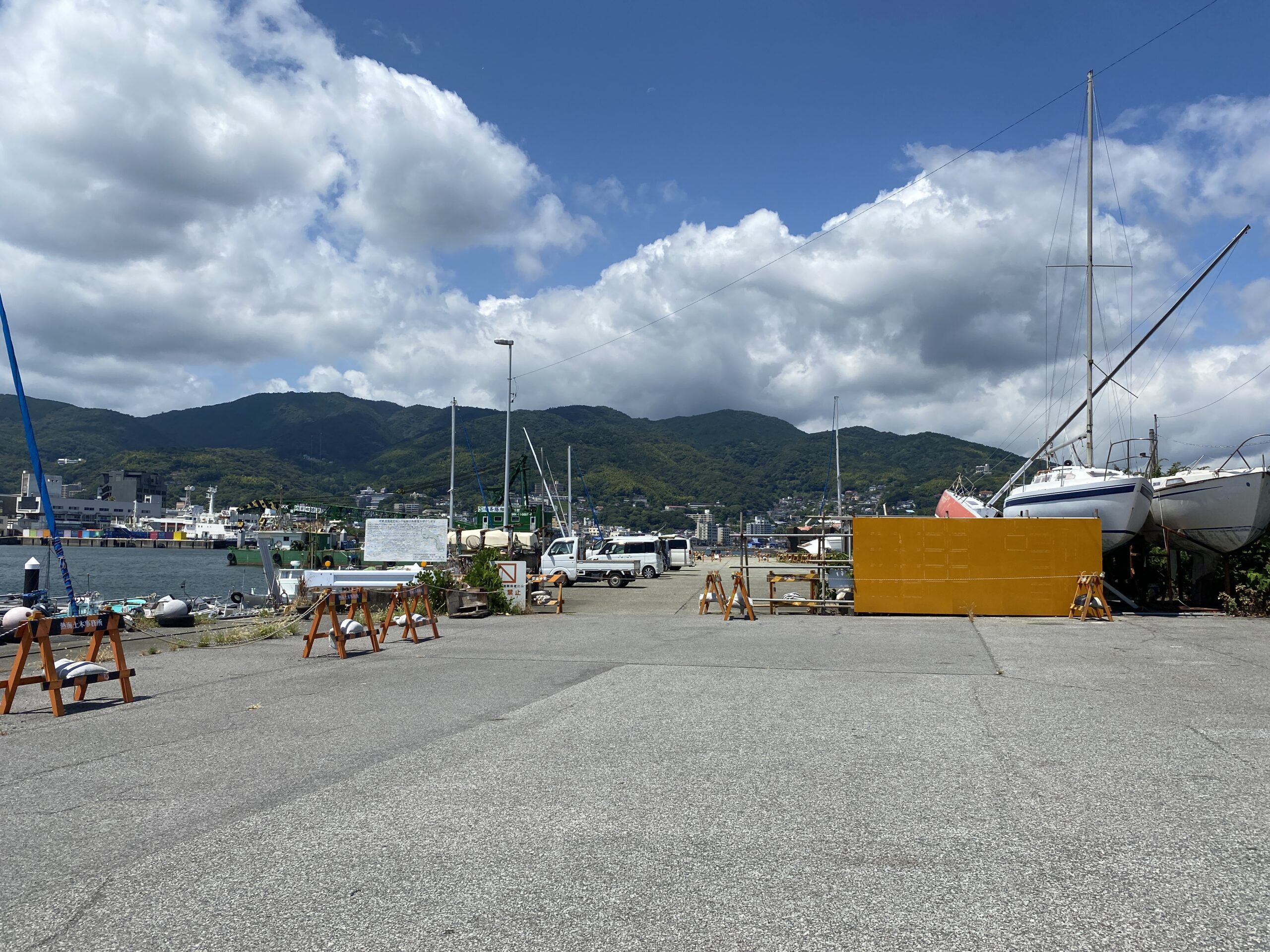 伊東港　立入禁止　釣り禁止