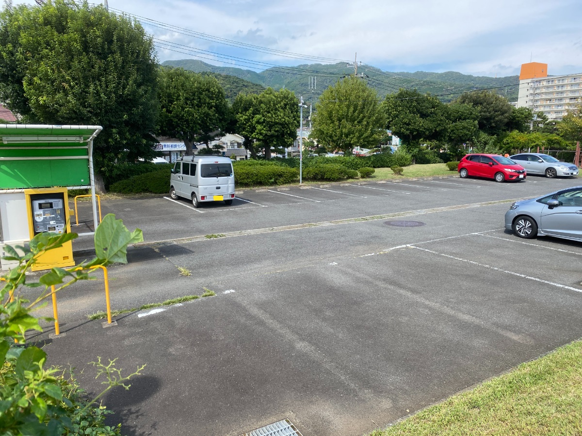 湯河原海浜公園　釣り　駐車場