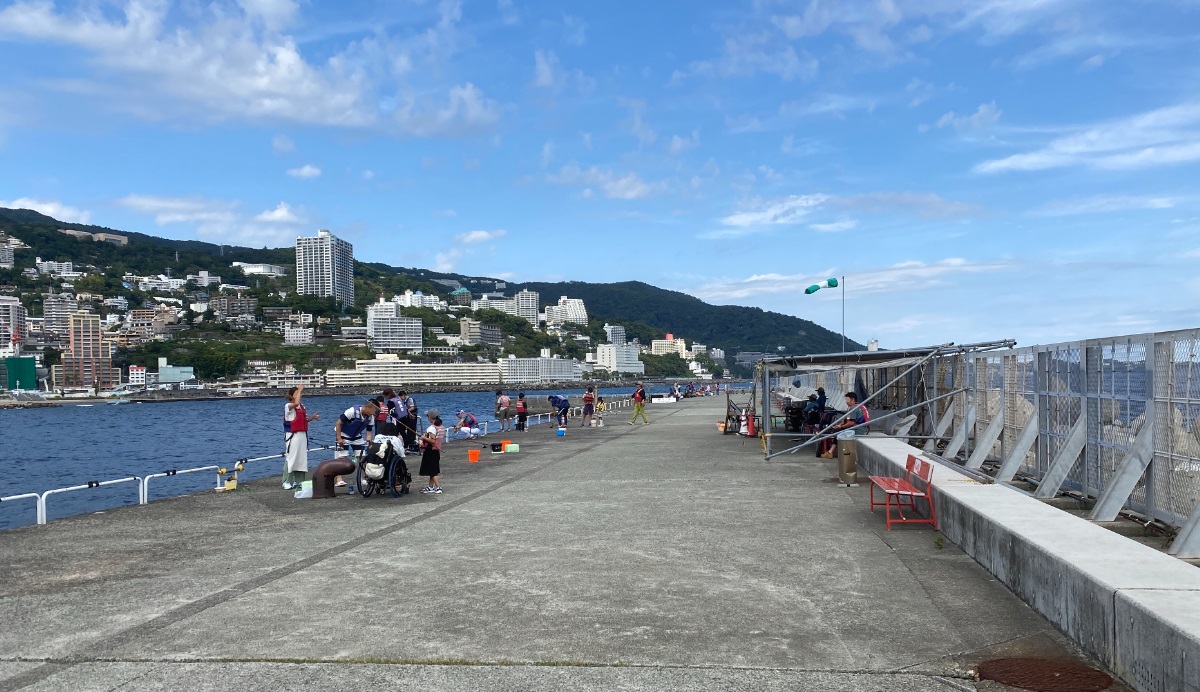 熱海港海釣り施設　釣り