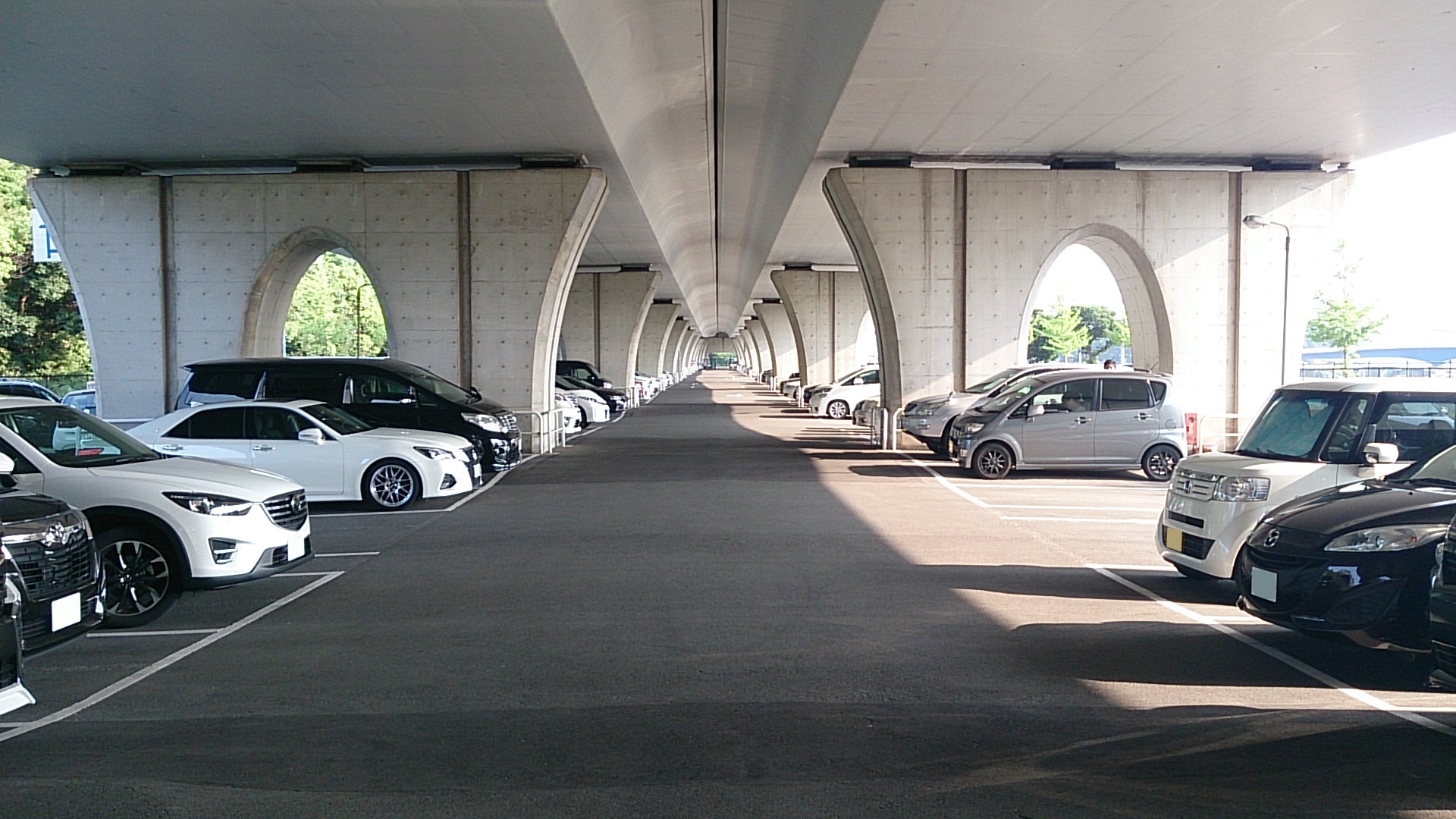 八景島前　駐車場