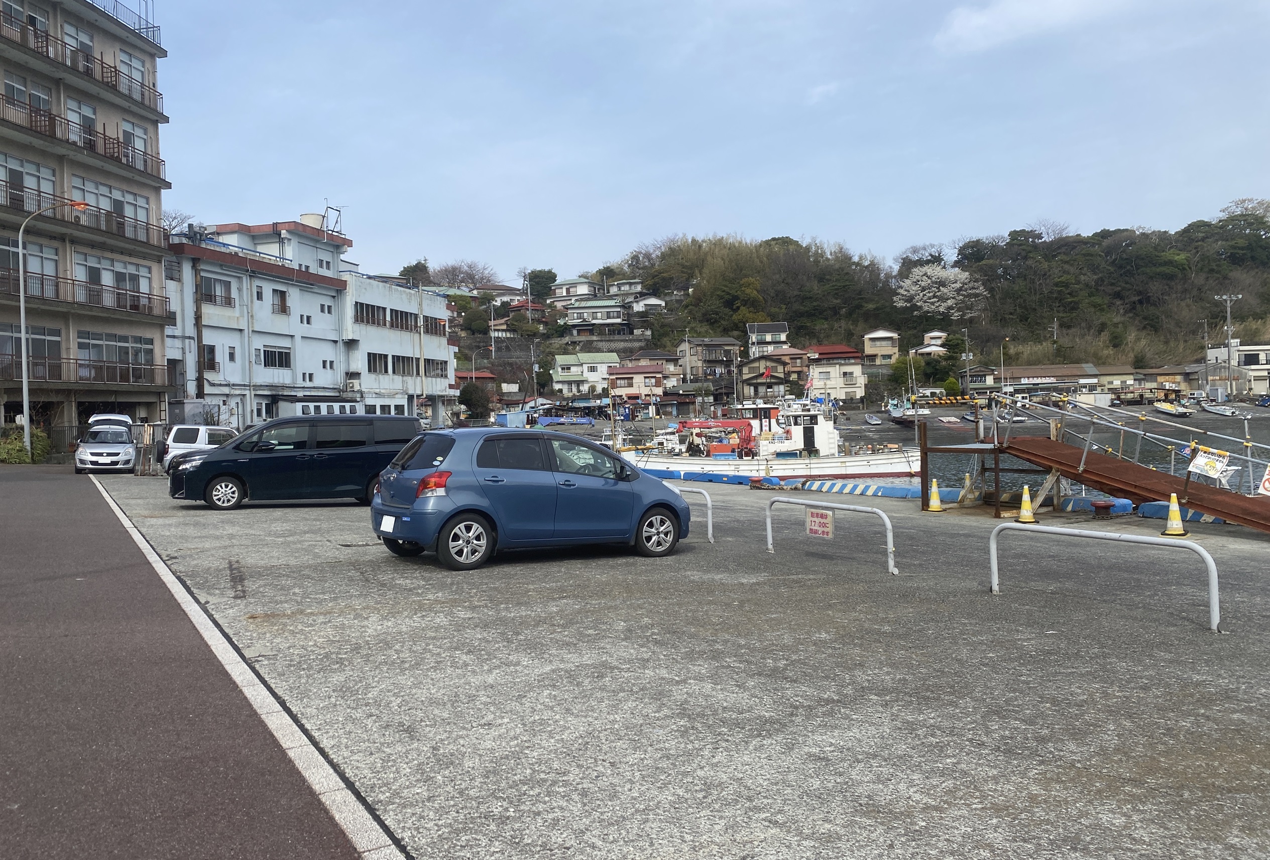 真鶴港　釣り場案内人サトシ！