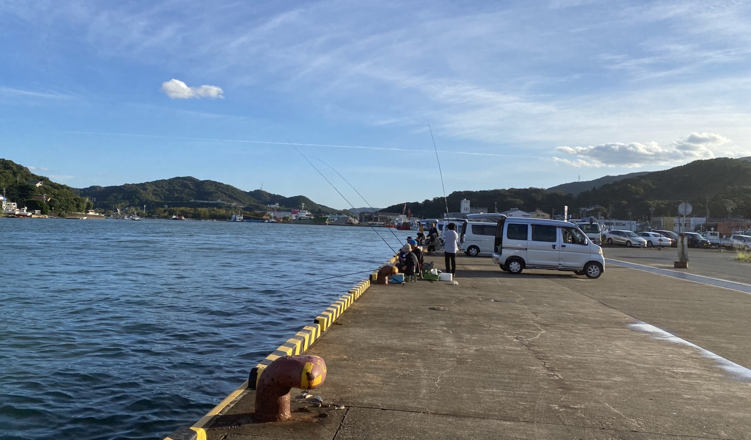 鳥羽フェリー乗り場　釣り