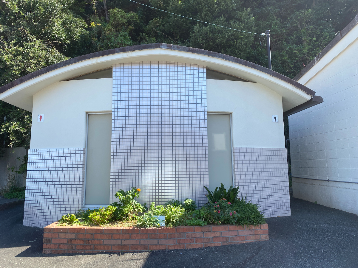 波切漁港　釣り　トイレ