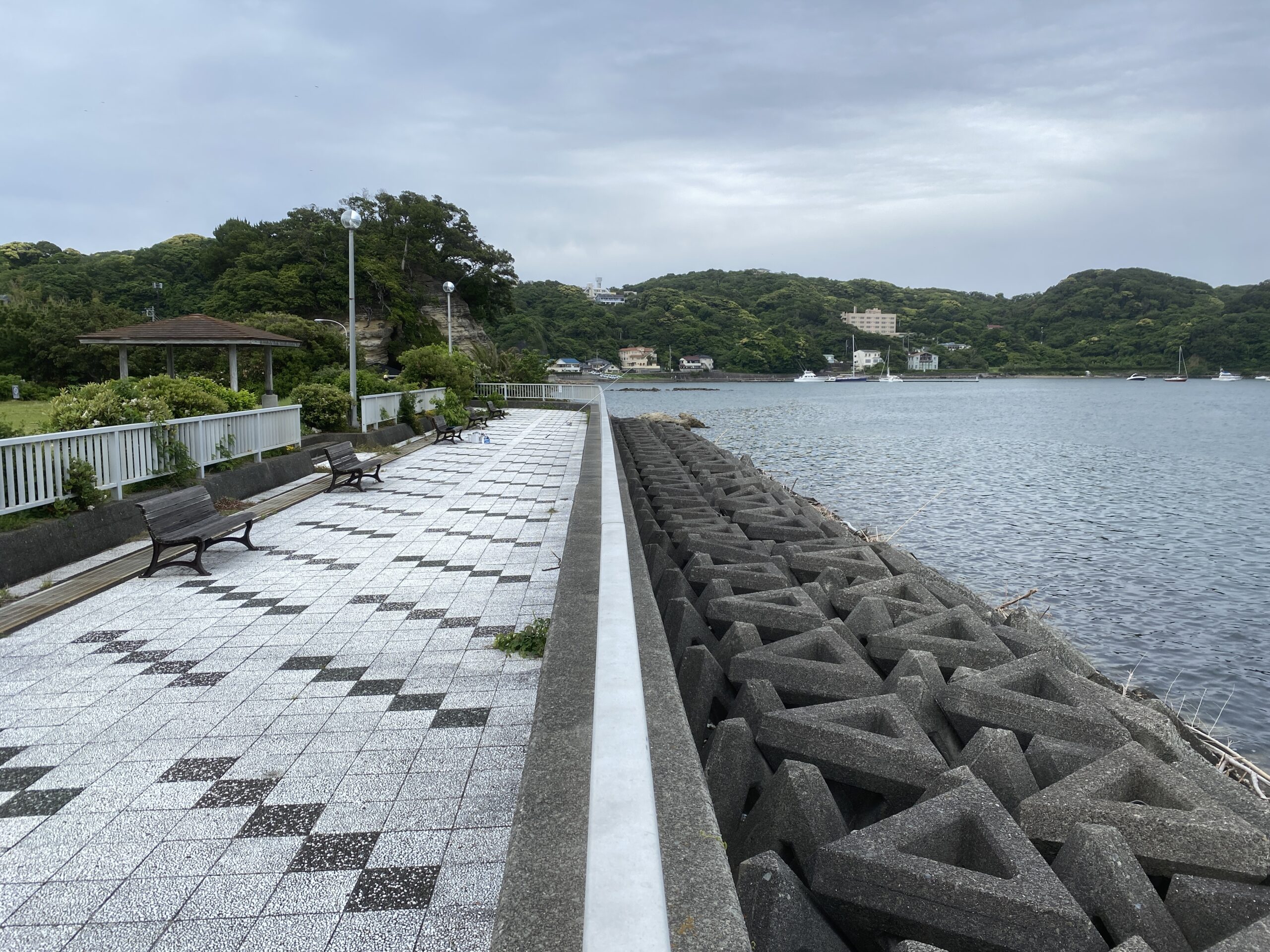 下田港　弁天島公園　釣り