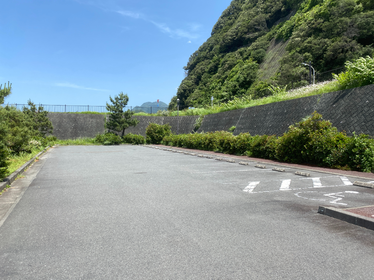 松崎新港　釣り　駐車場