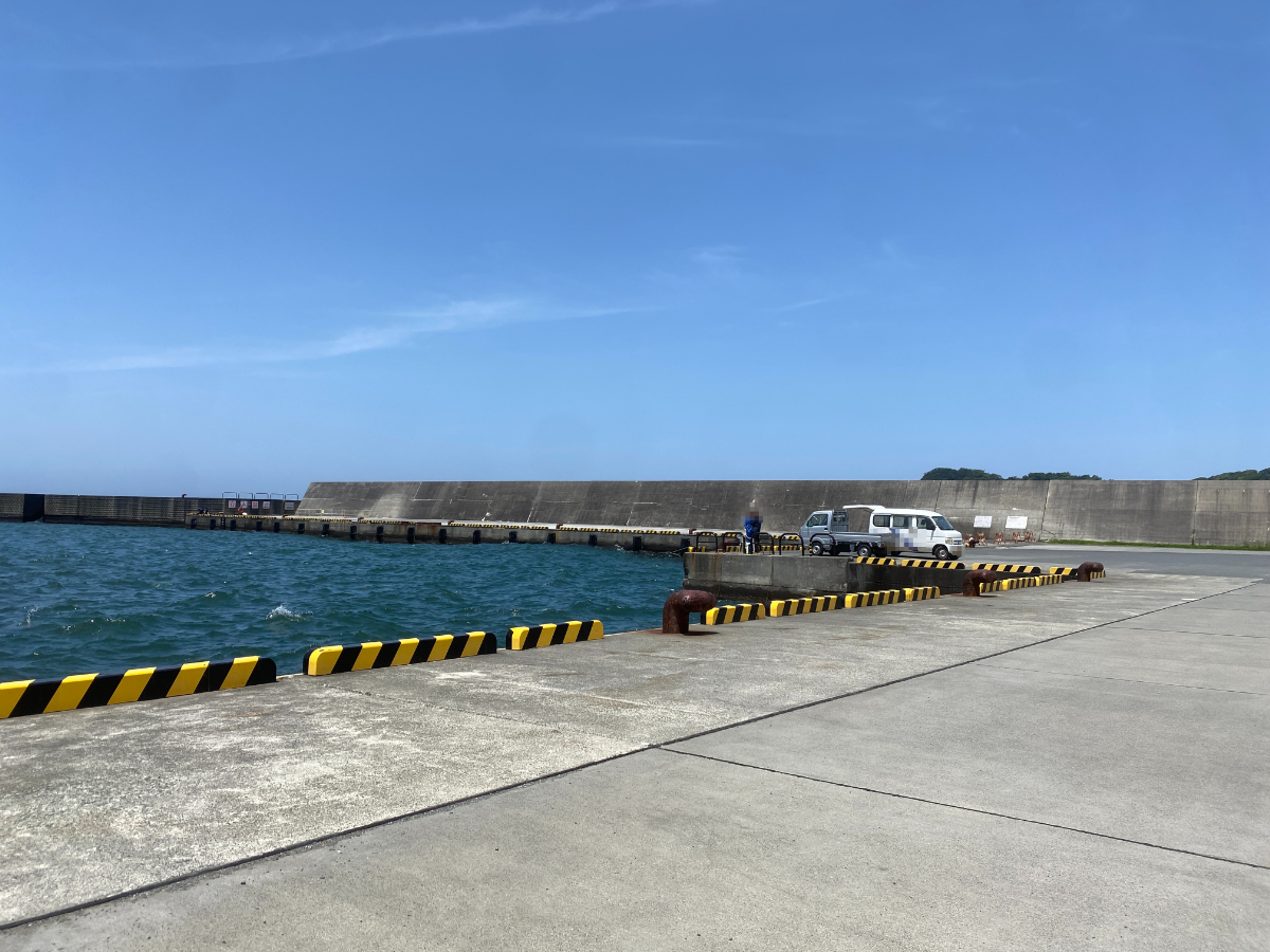 松崎新港　釣り